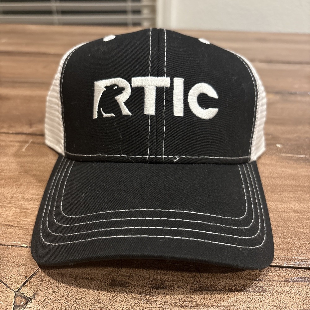 RTIC Coolers Snapback Hat Baseball Cap Black‎ White Mesh Outdoor Fishing OSFA